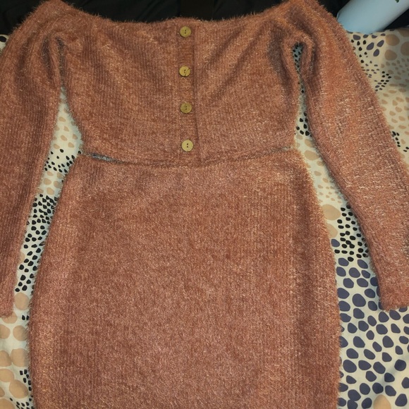 Fashion Nova Fuzzy 2 Piece Set - Picture 2 of 3